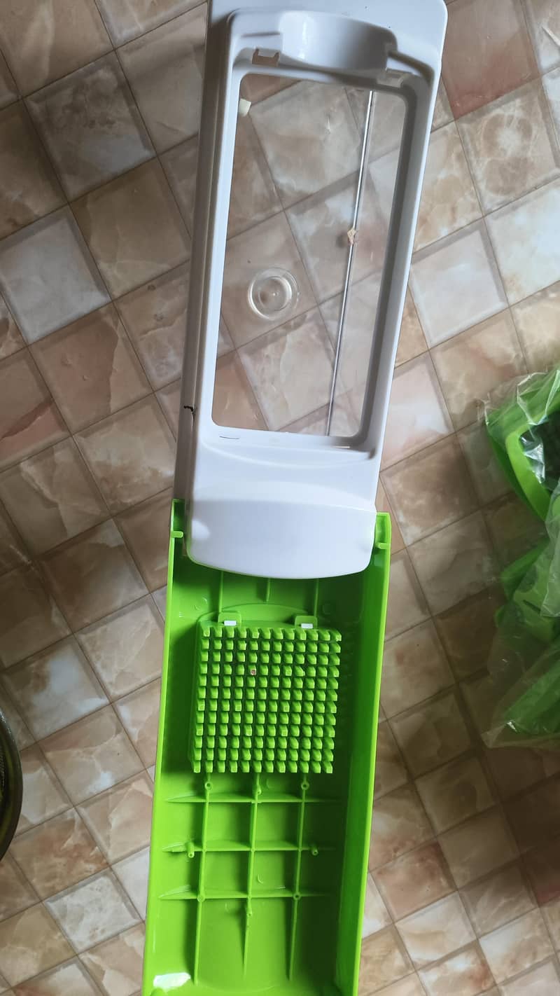Vegetable Cutter 1