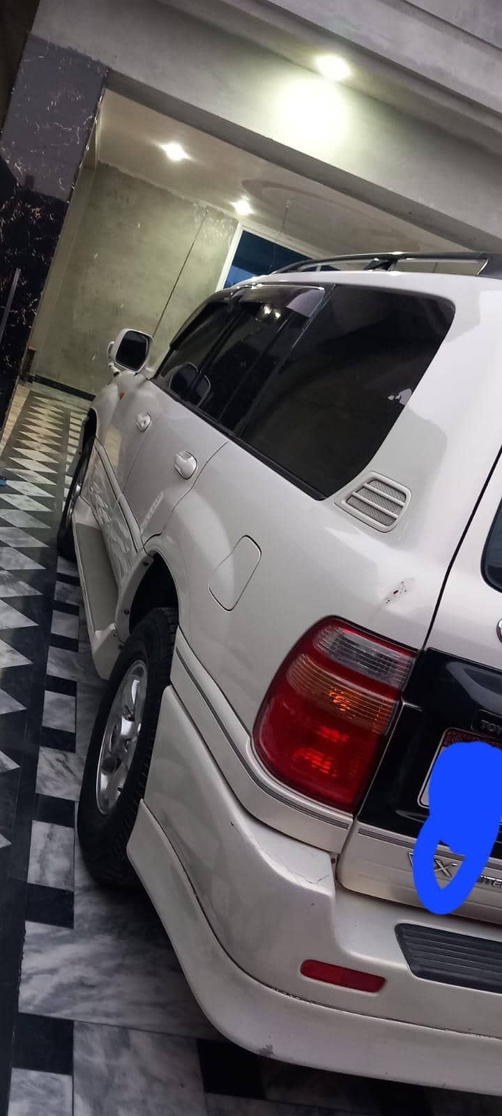Toyota land cruiser v8 3