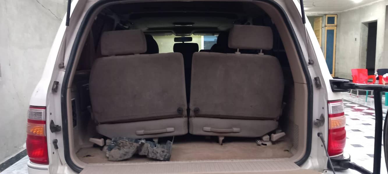 Toyota land cruiser v8 4