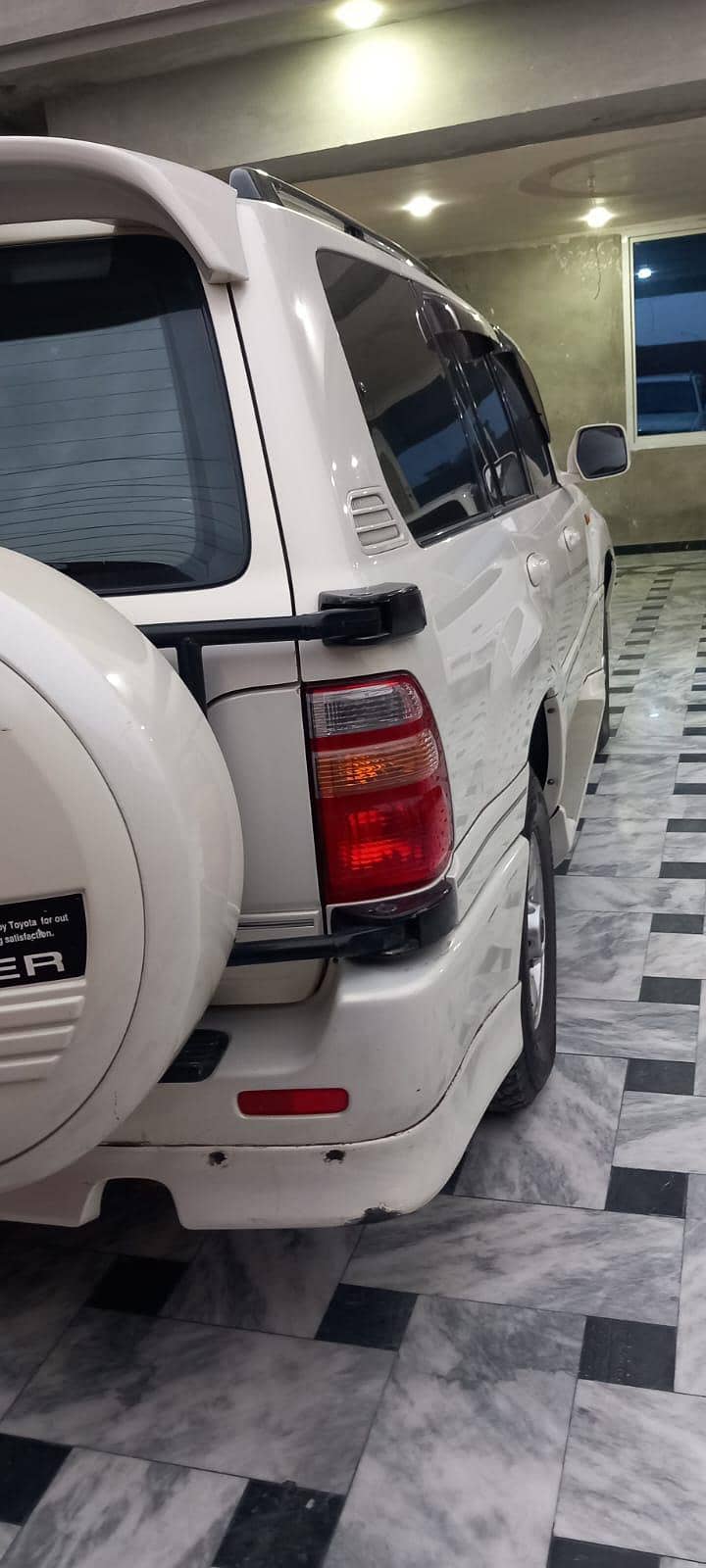 Toyota land cruiser v8 6