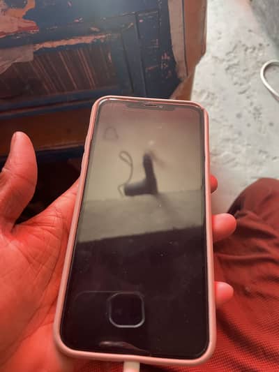 I phone 11 pro max ha 64 gb. 03115790123