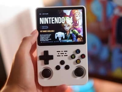 R36S Retro Gaming Console Slightly used.