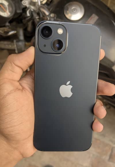 Iphone 13 with warranty and 4month Sim time