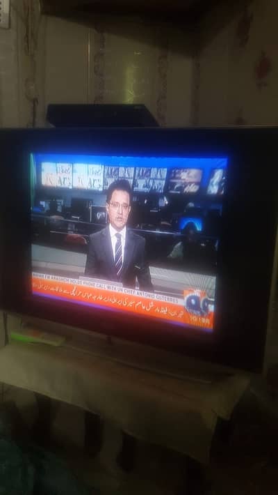 LG TV OK NO ANY FAULT 29 INCH TV SLIM AND SMART