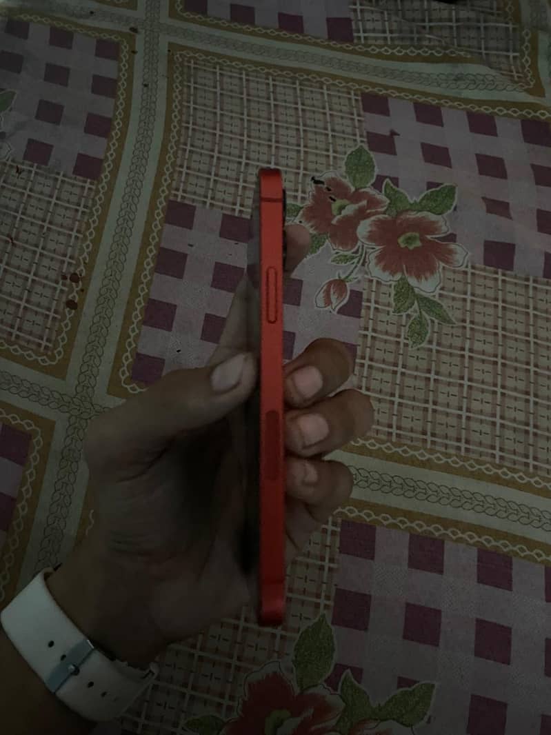 iphone 12 4