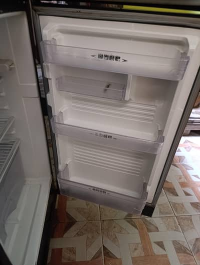 Dawlance Reflection Refrigerator For Sale
