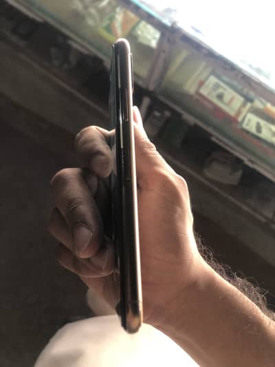 Apple iPhone XS