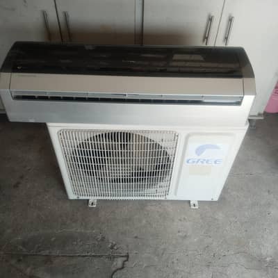 gree g10 model DC inverter ac 10/10 good condition