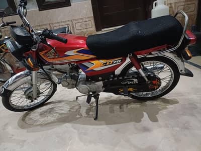 Honda CD 70 lush o3o417654o8