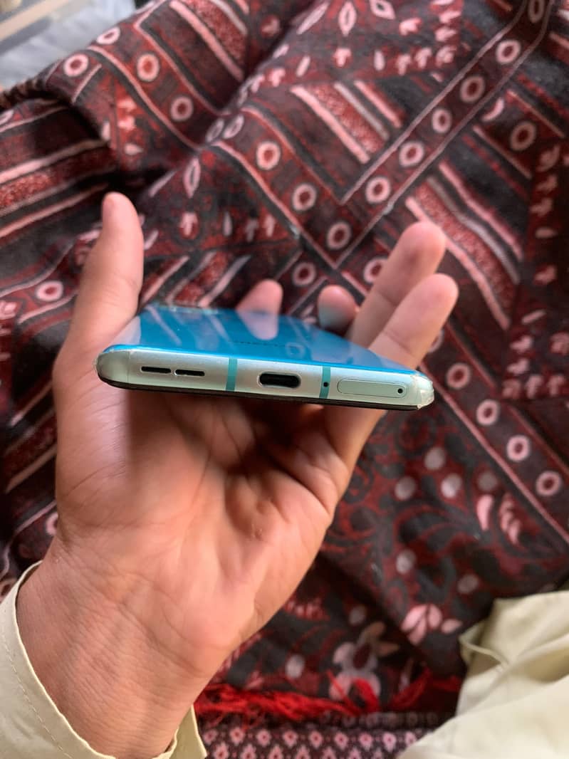 One Plus 8T 4