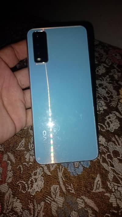 vivo y20 4/64 with box