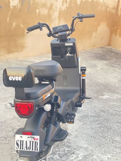 Evee company scooty with remote and key