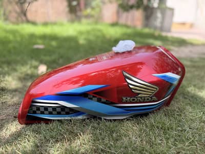 Honda 125 model 24 original tank