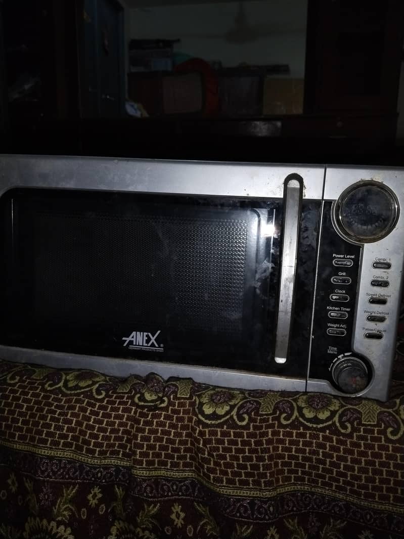 Microwave 0
