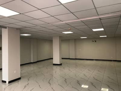 Ready To Move 6880 sqft Office Space Available For Rent 2nd Floor:1720-SQF 3rd Floor:1720-SQF 4th Floor :1720-SQF 5th Floor :1720-SQF Location : Gullberg Green.