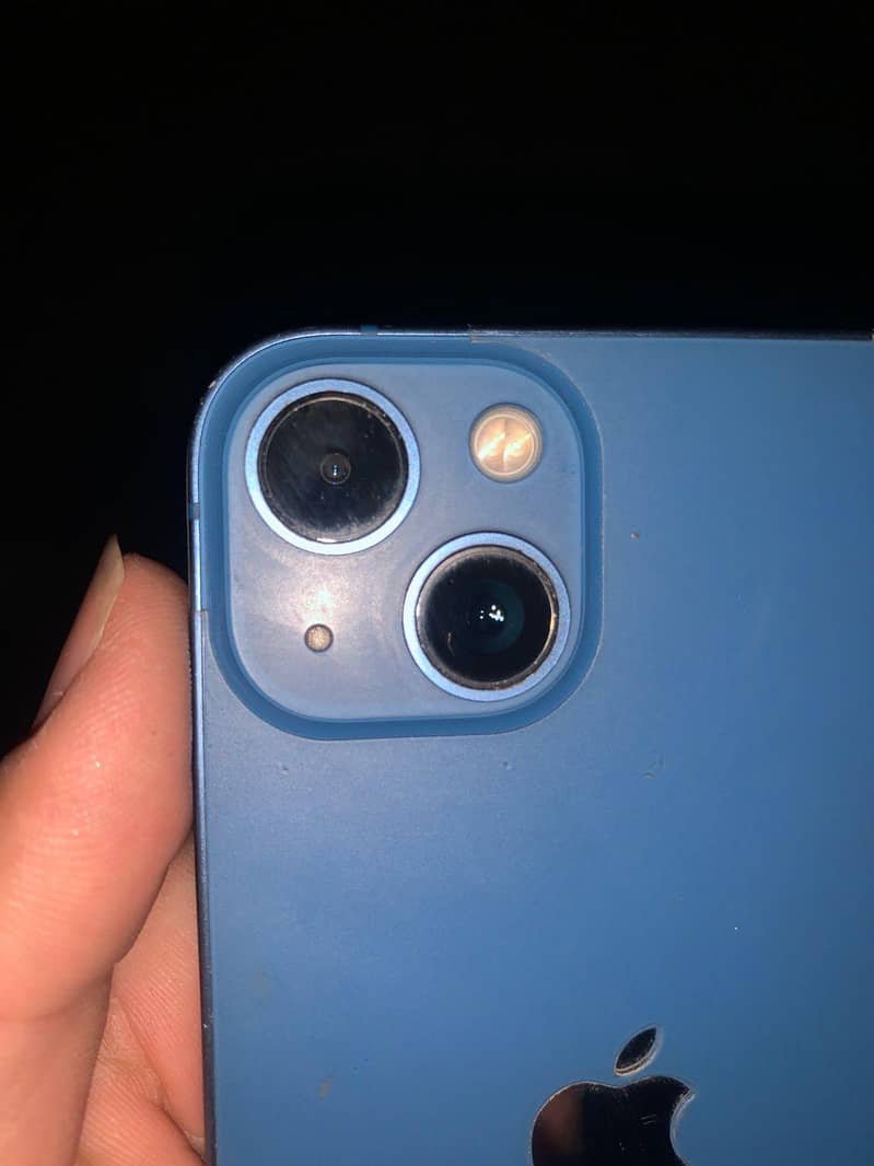 Apple iPhone 13 1