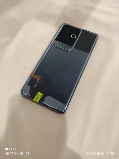 Realme GT6
