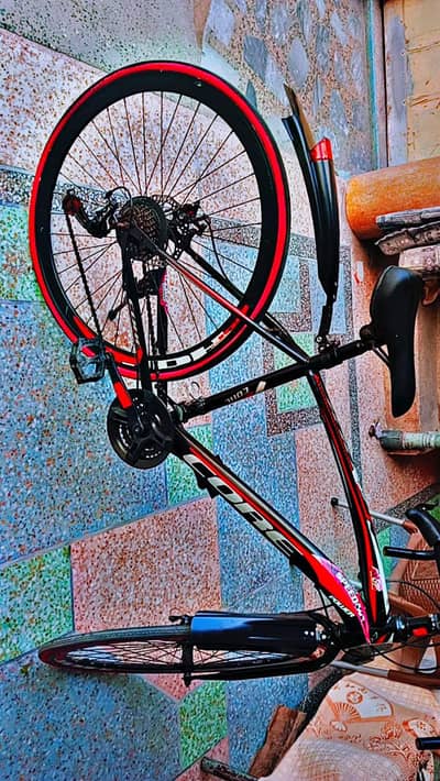 brand ( CORE) racing cycle