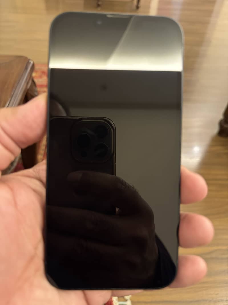 Apple iPhone 13 3