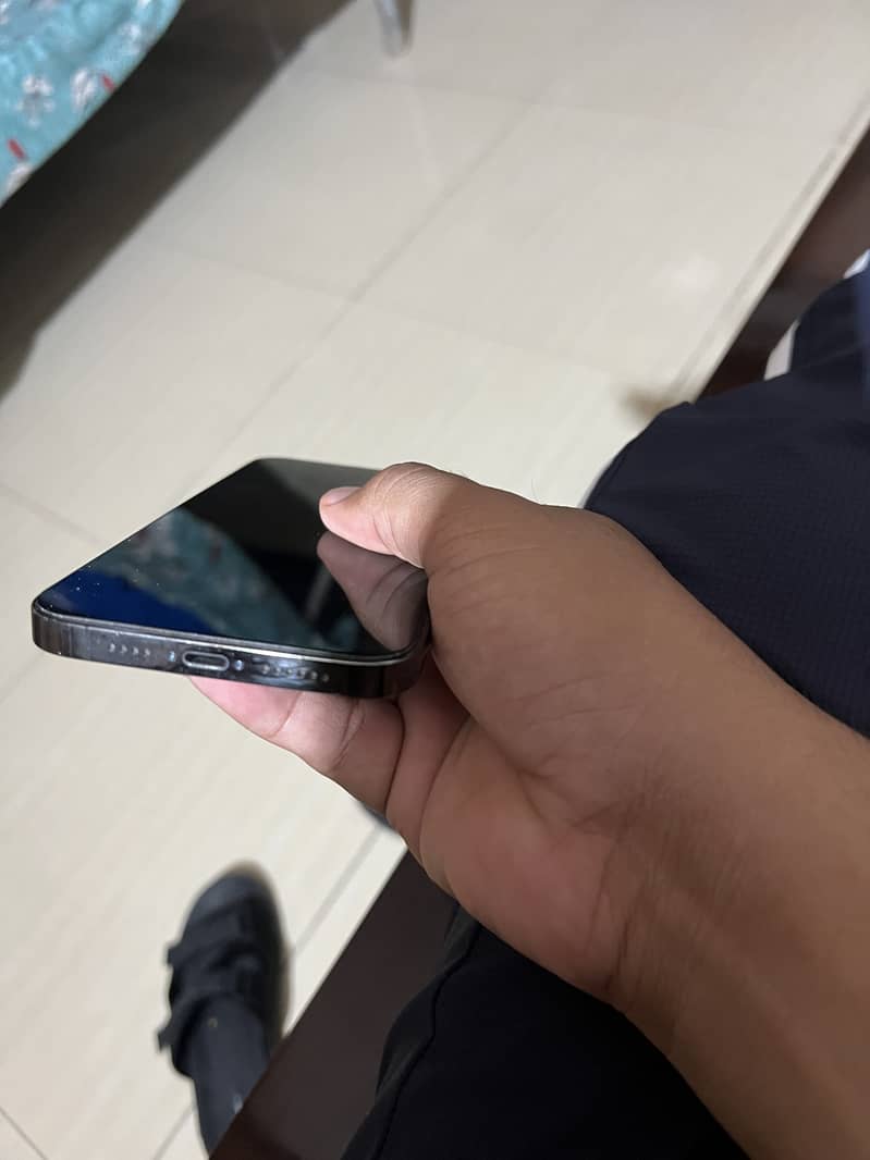 Apple iPhone 13 Pro Max 5