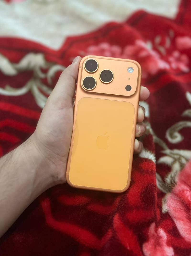 IPHONE 17 pro 3