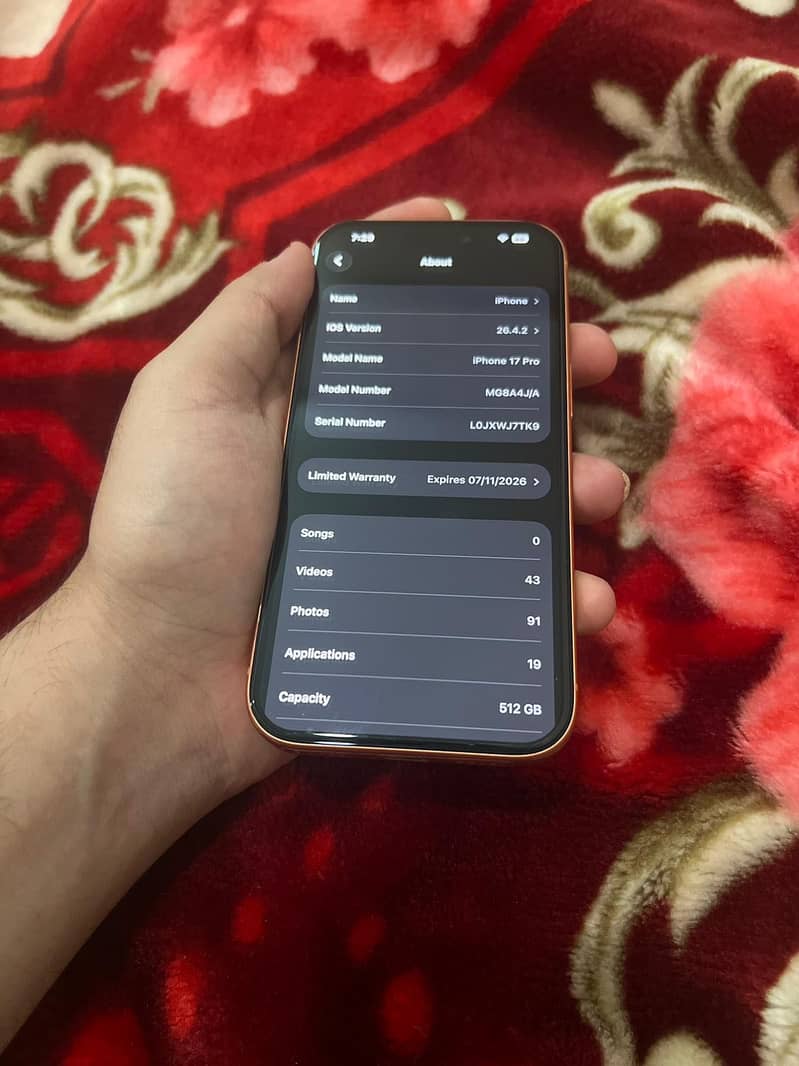 IPHONE 17 pro 4