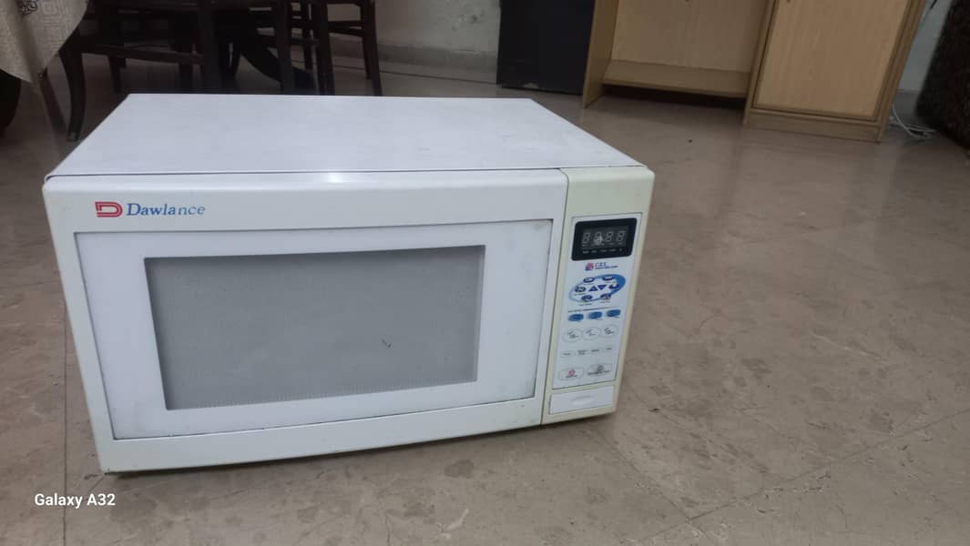 Dawlance Microwave , Nice Condition 1