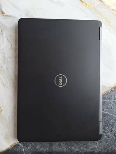  Dell Latitude E7270 Ultrabook – Premium Business Laptop