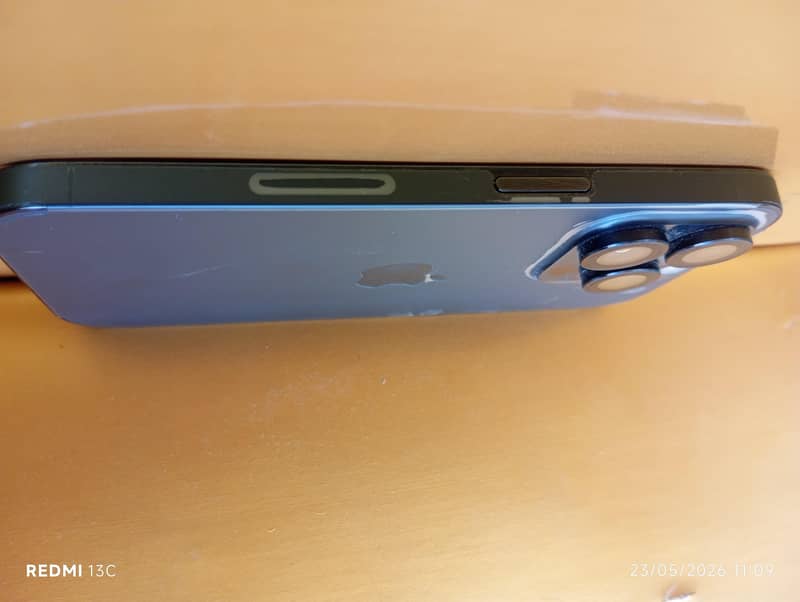 iPhone 14pro 2