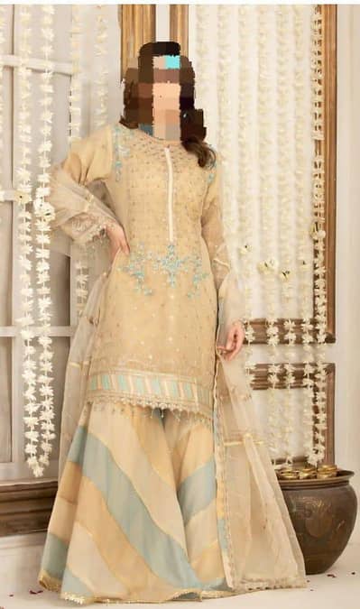 Zarqun Gharara