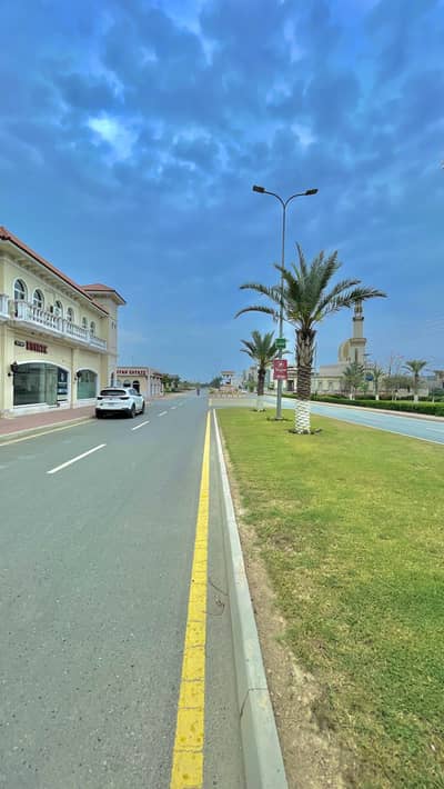 1.5 Marla Commerce Plot For Sale