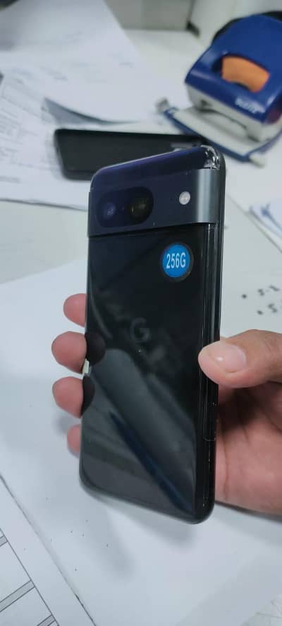 Google pixel 8