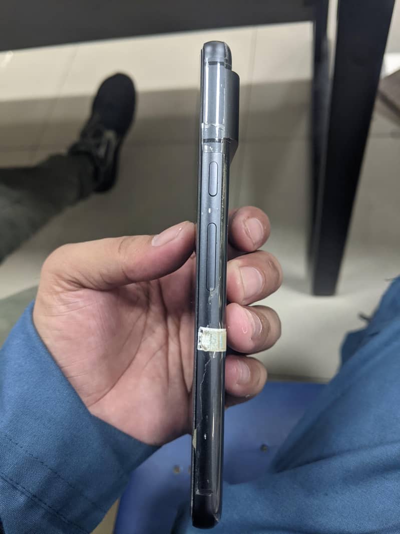 Google pixel 8 4