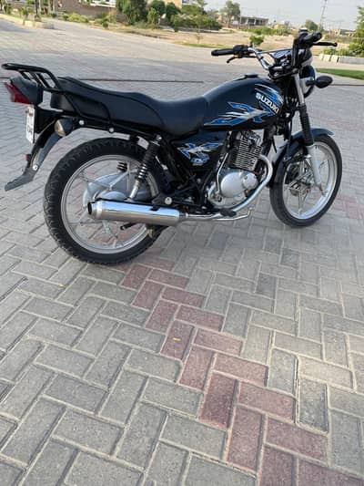 suzuki gs 150 2022 model
