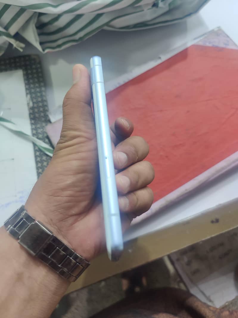Google pixel 7a 3
