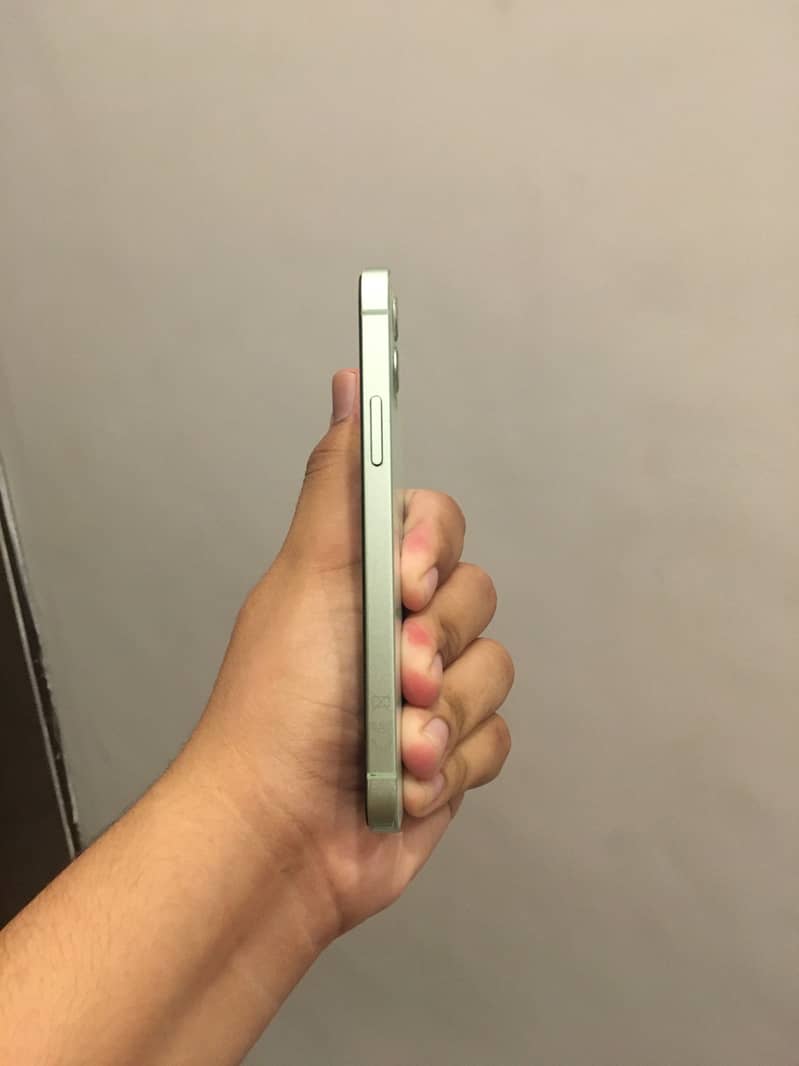 iPhone 12 2