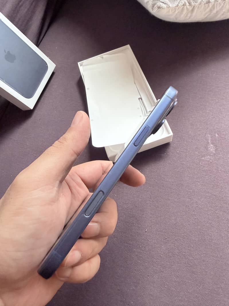 Apple iPhone 17 Pro Max 3