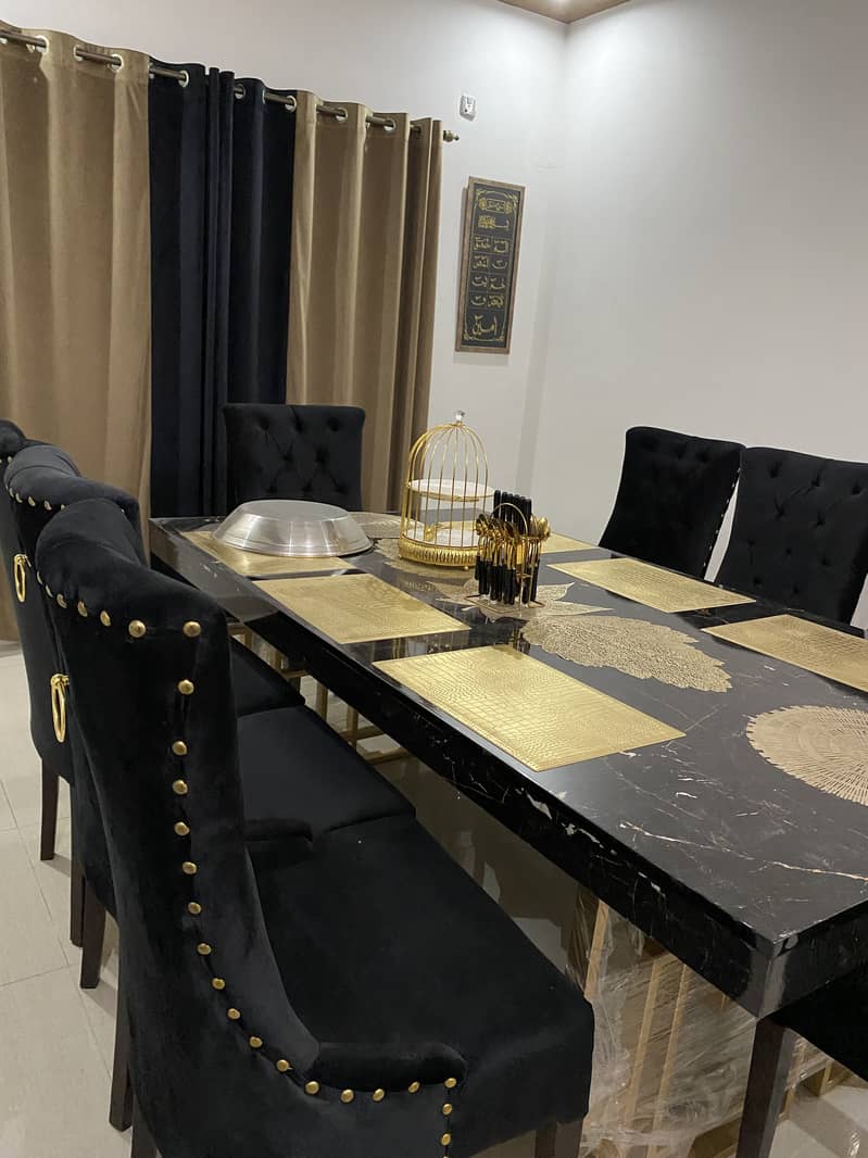 Dining table 8 seater 2