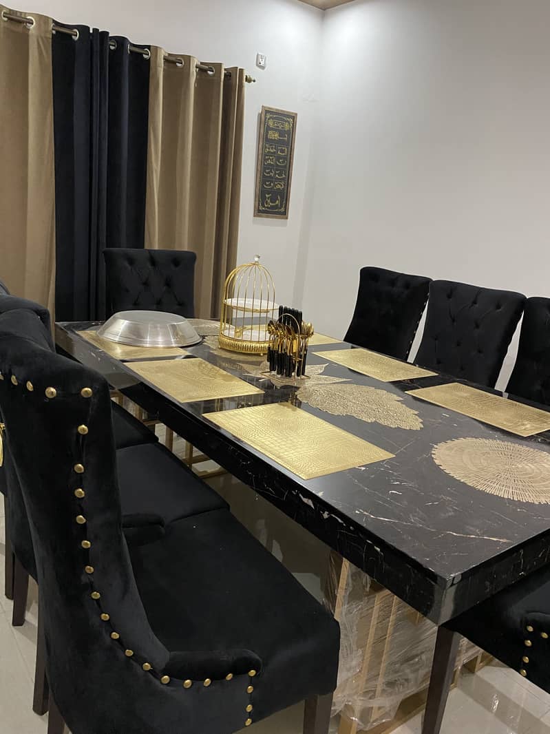 Dining table 8 seater 3