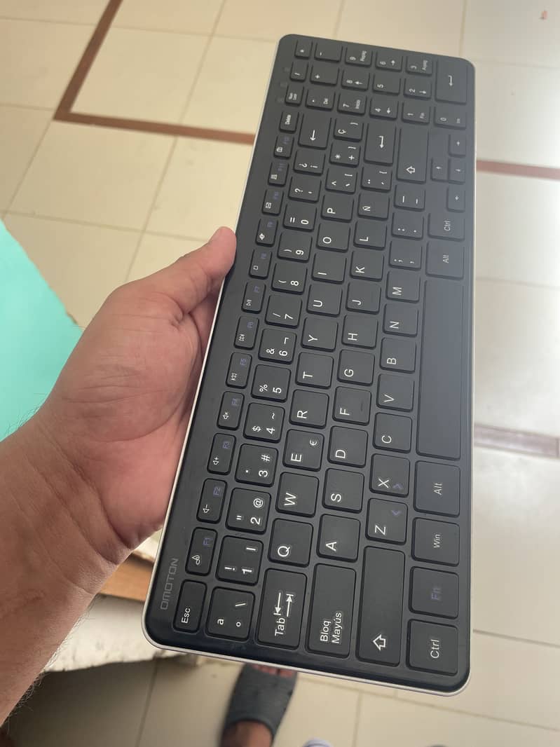 Wireless Keyboard 0