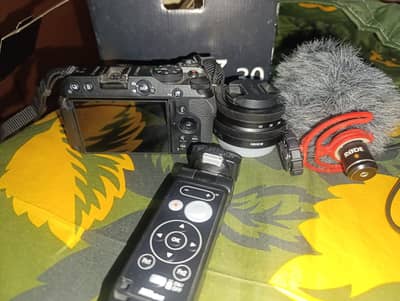 NIKKON Z-30 MIRRORLESS  CAMERA