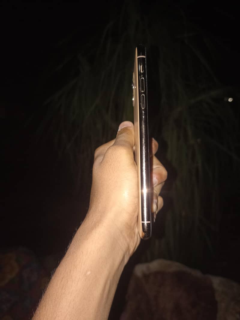iPhone 11 pro max 3
