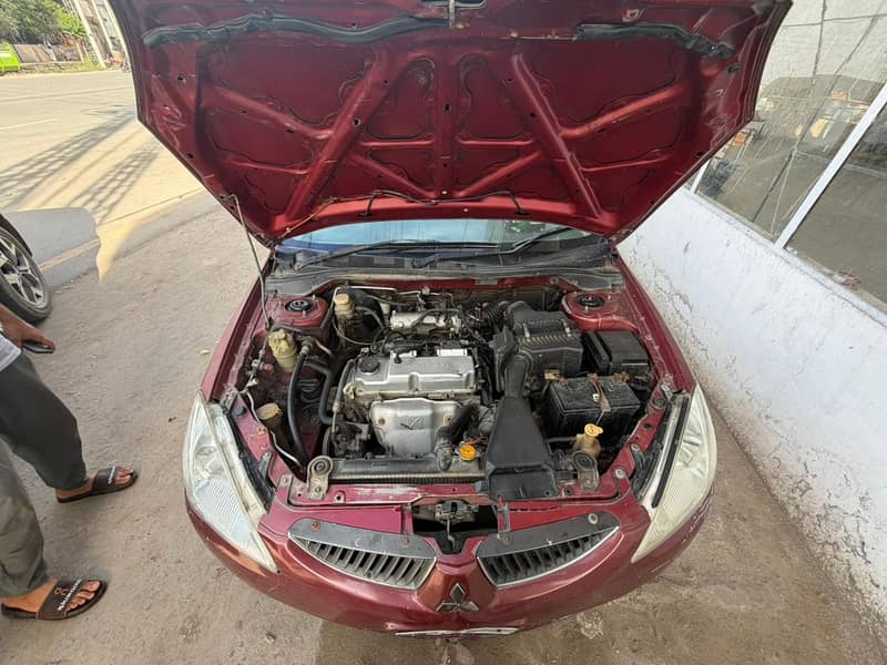 Lancer 2004 model 8