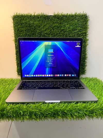 apple MacBook pro 2020 / 256 gb ssd