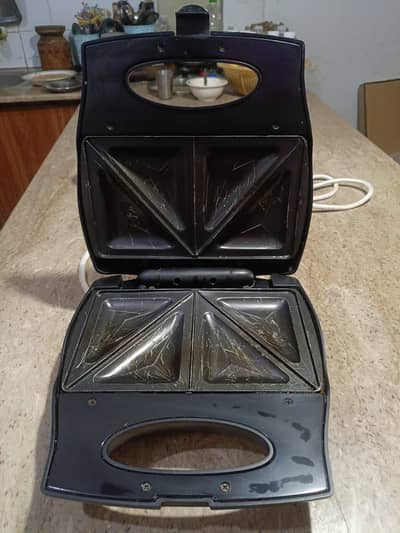 Sandwich maker