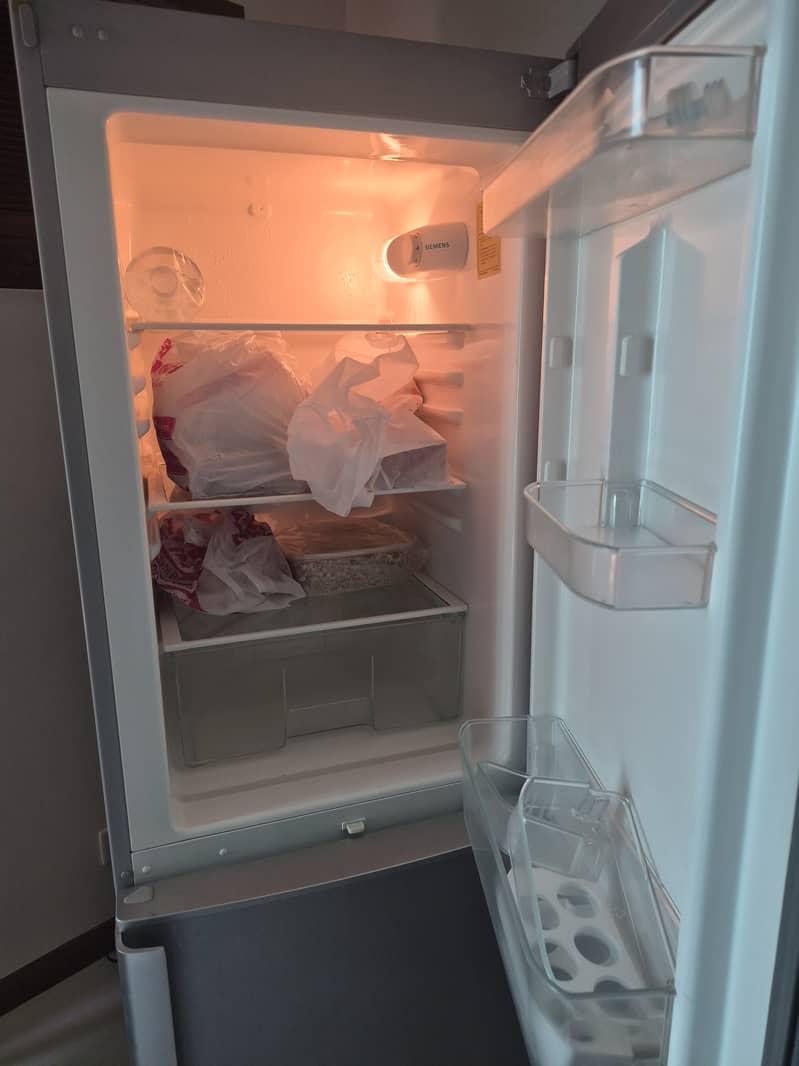 Medium Large Fridge 1