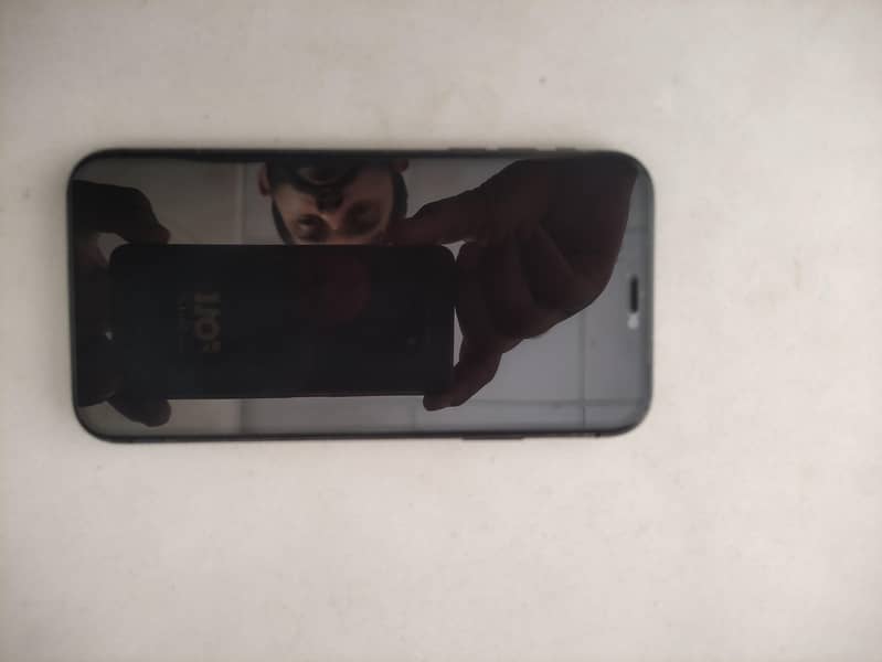 Apple iPhone 11 1