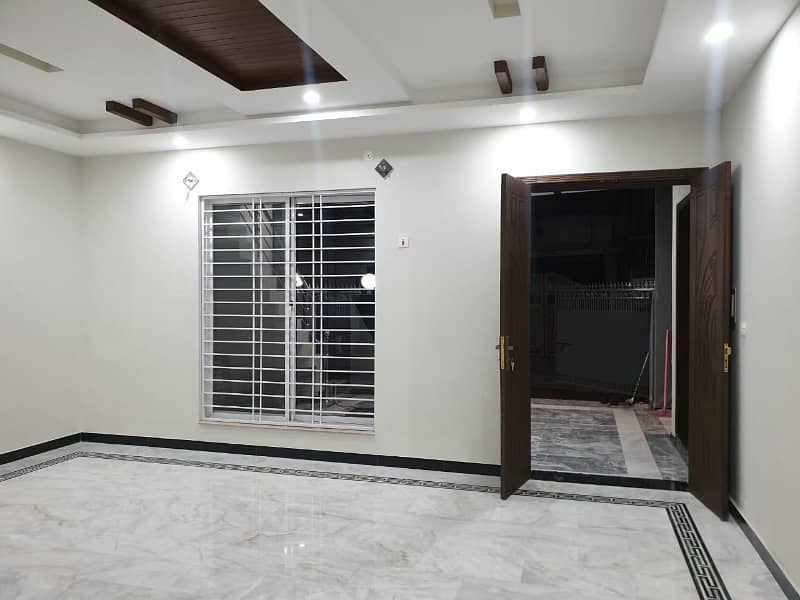 Ground portion for rent 7