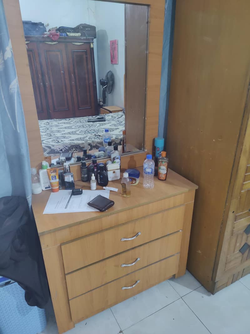 bed set available 5
