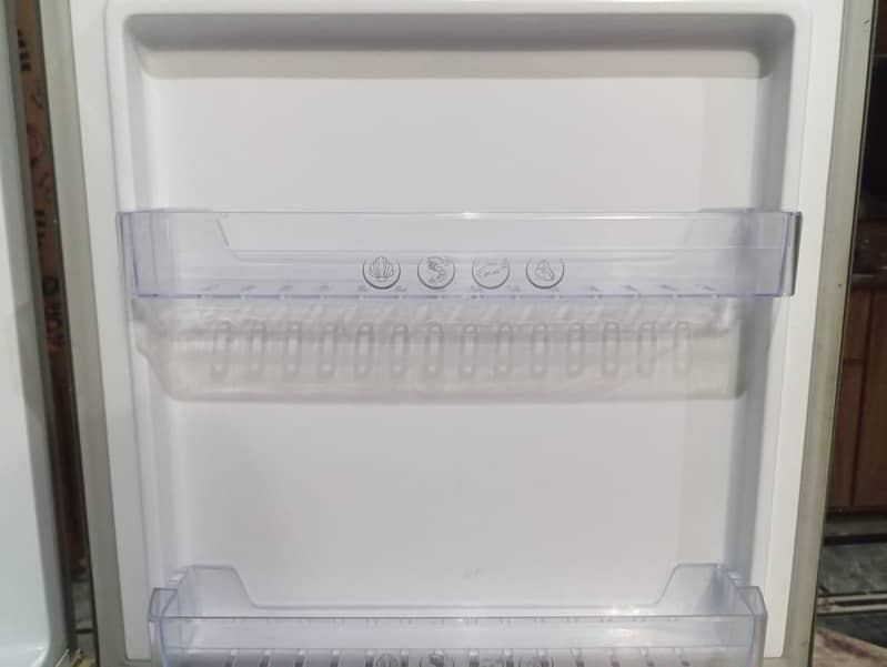 Refrigerator 4